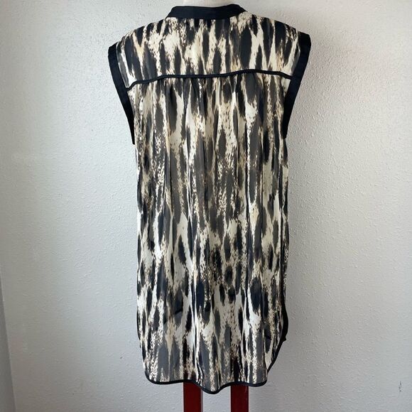 A.N.A. Sleeveless Sheer Leopard Print Top Size 1X EUC - Picture 4 of 7